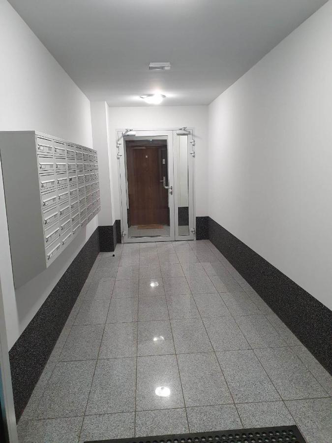 Apartament 3 Pokojowy Lub Pokoj W Mieszkaniu W Nowym Bloku Warszawa Eksteriør bilde